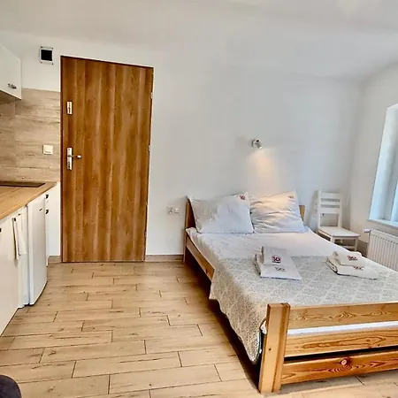 W Centrum Miasta 4 Mieszkania Do 12 Osob - 5d * Szklarska Poreba